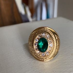 Anthropologie Emerald Signet Cocktail Ring 8